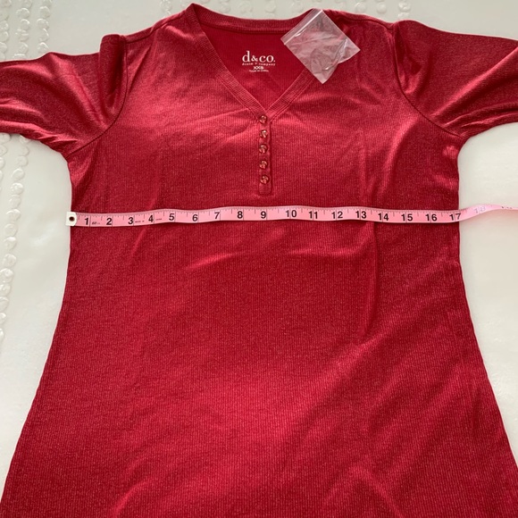 Denim & Company Red Metallic Top Size XXS New Never Worn - Picture 3 of 6